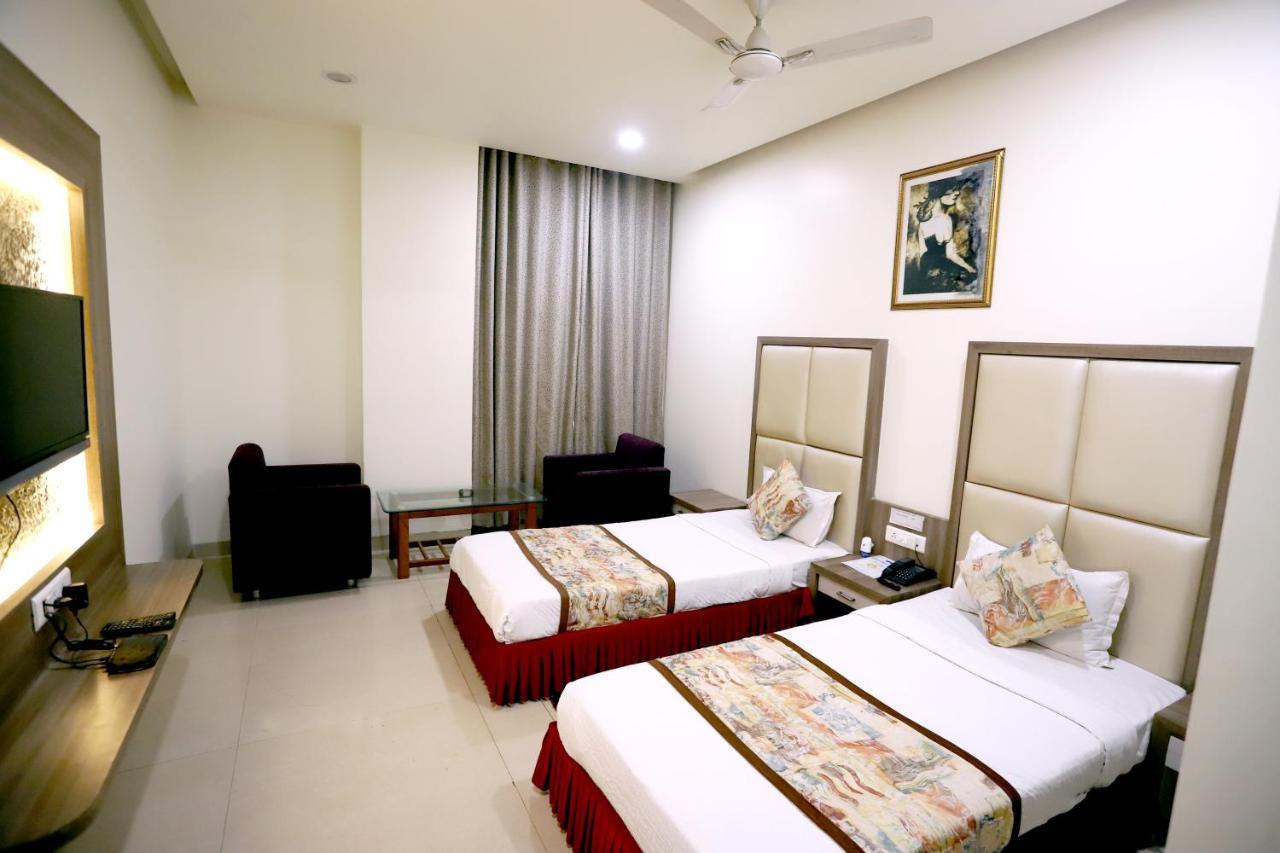 Hotel Blue Pearl Bhopal Ngoại thất bức ảnh