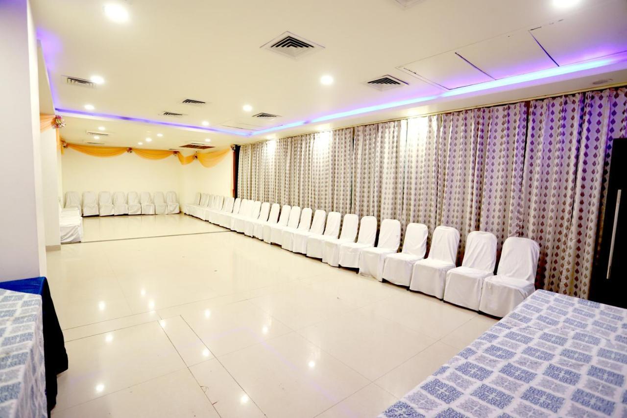 Hotel Blue Pearl Bhopal Ngoại thất bức ảnh