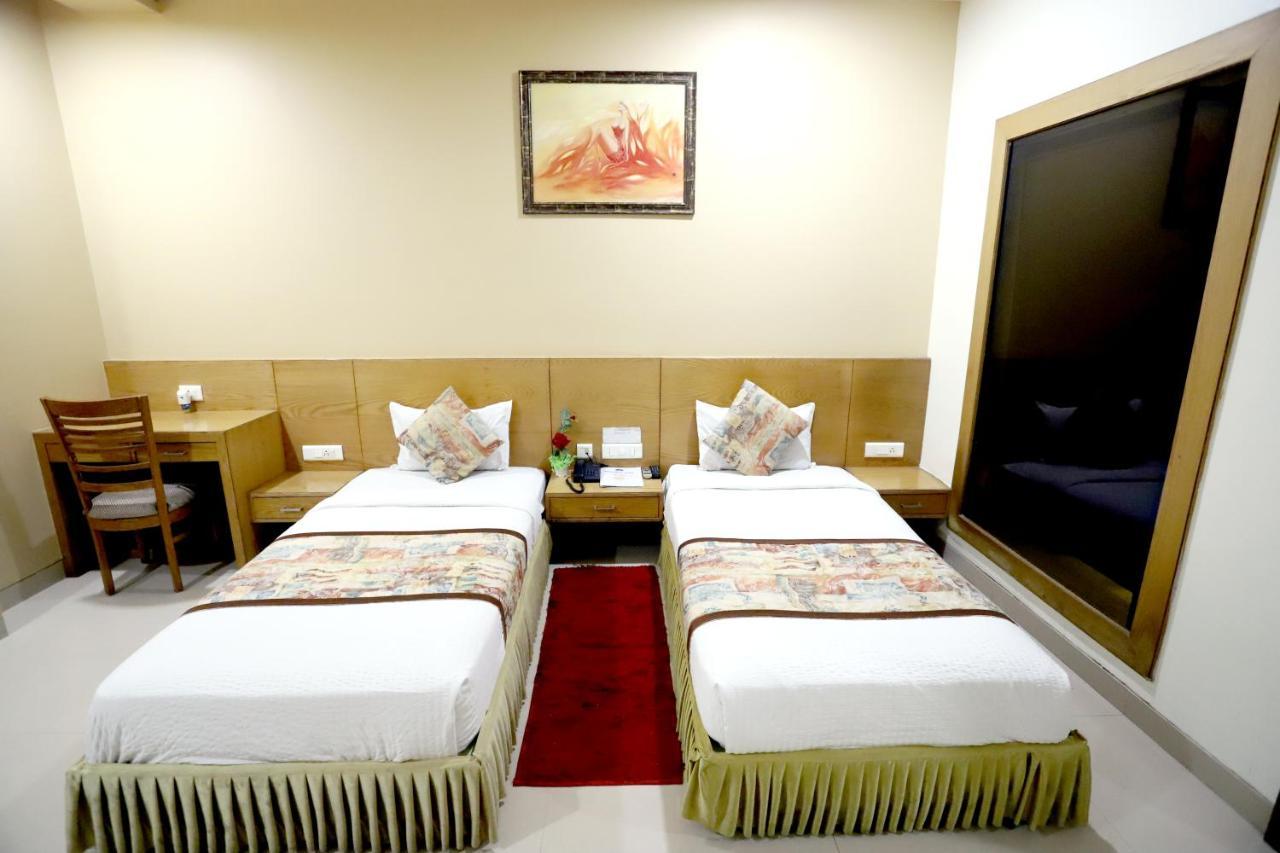 Hotel Blue Pearl Bhopal Ngoại thất bức ảnh