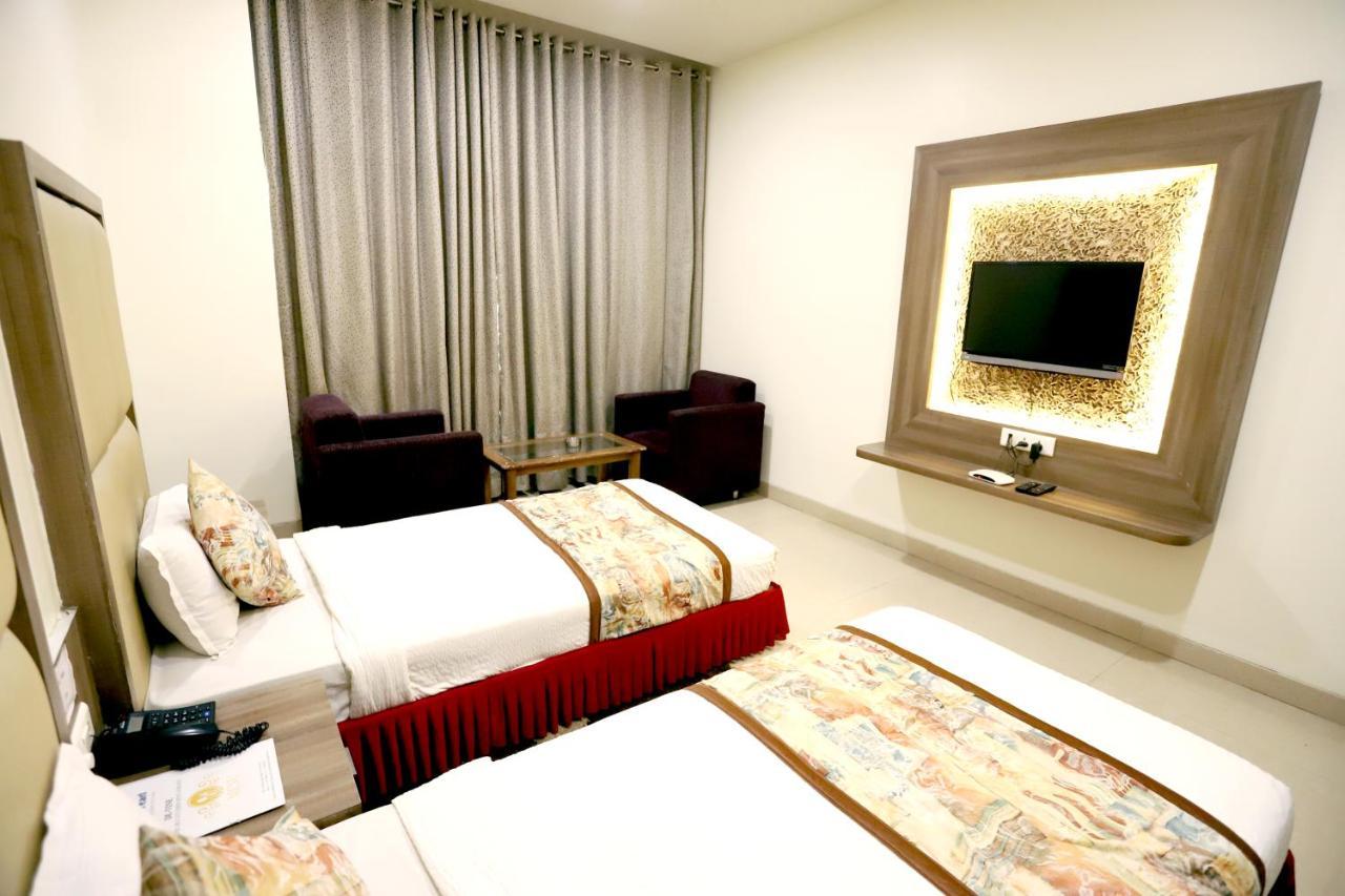 Hotel Blue Pearl Bhopal Ngoại thất bức ảnh