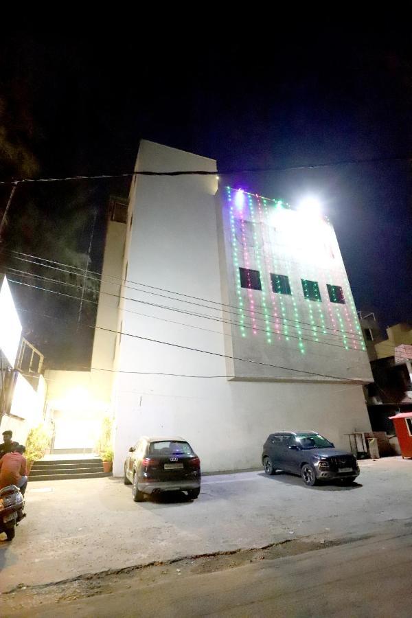 Hotel Blue Pearl Bhopal Ngoại thất bức ảnh