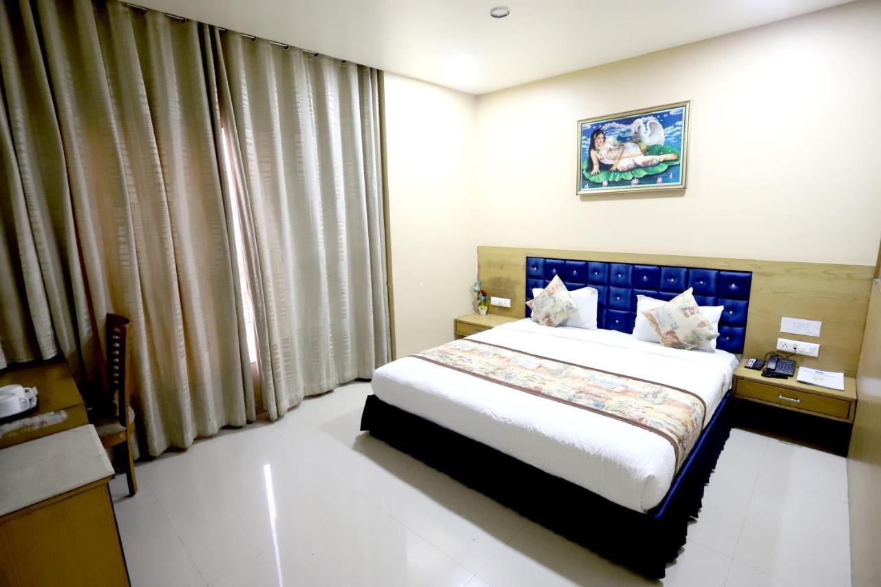 Hotel Blue Pearl Bhopal Ngoại thất bức ảnh