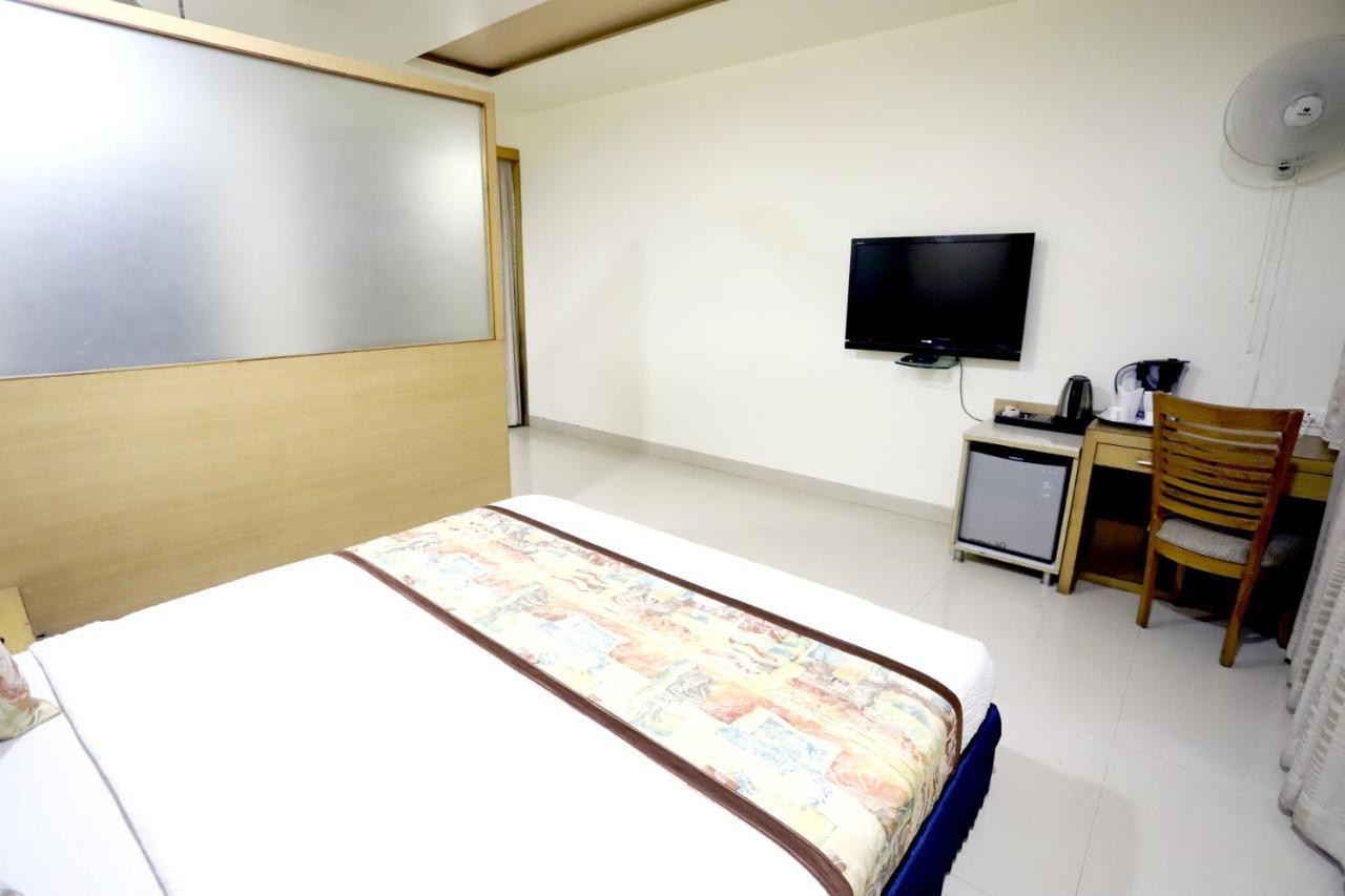 Hotel Blue Pearl Bhopal Ngoại thất bức ảnh