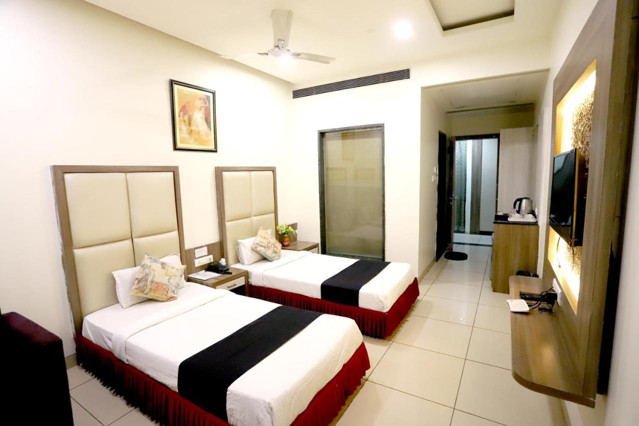 Hotel Blue Pearl Bhopal Ngoại thất bức ảnh