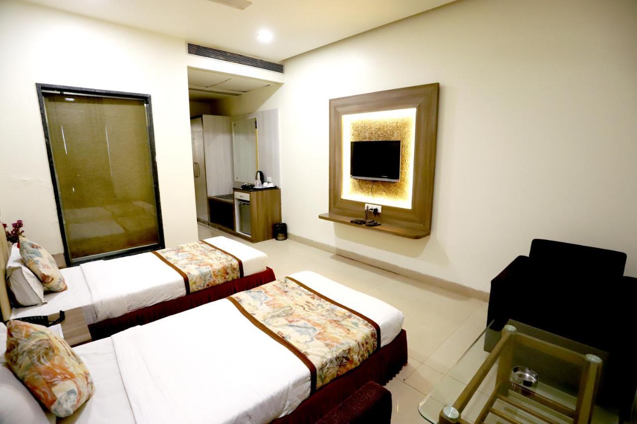 Hotel Blue Pearl Bhopal Ngoại thất bức ảnh