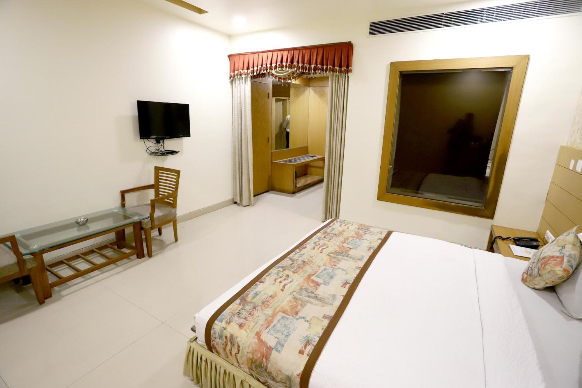 Hotel Blue Pearl Bhopal Ngoại thất bức ảnh